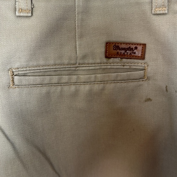 Wrangler Riata Khakis - 42x34 - Professional Western Trousers - Picture 3 of 6